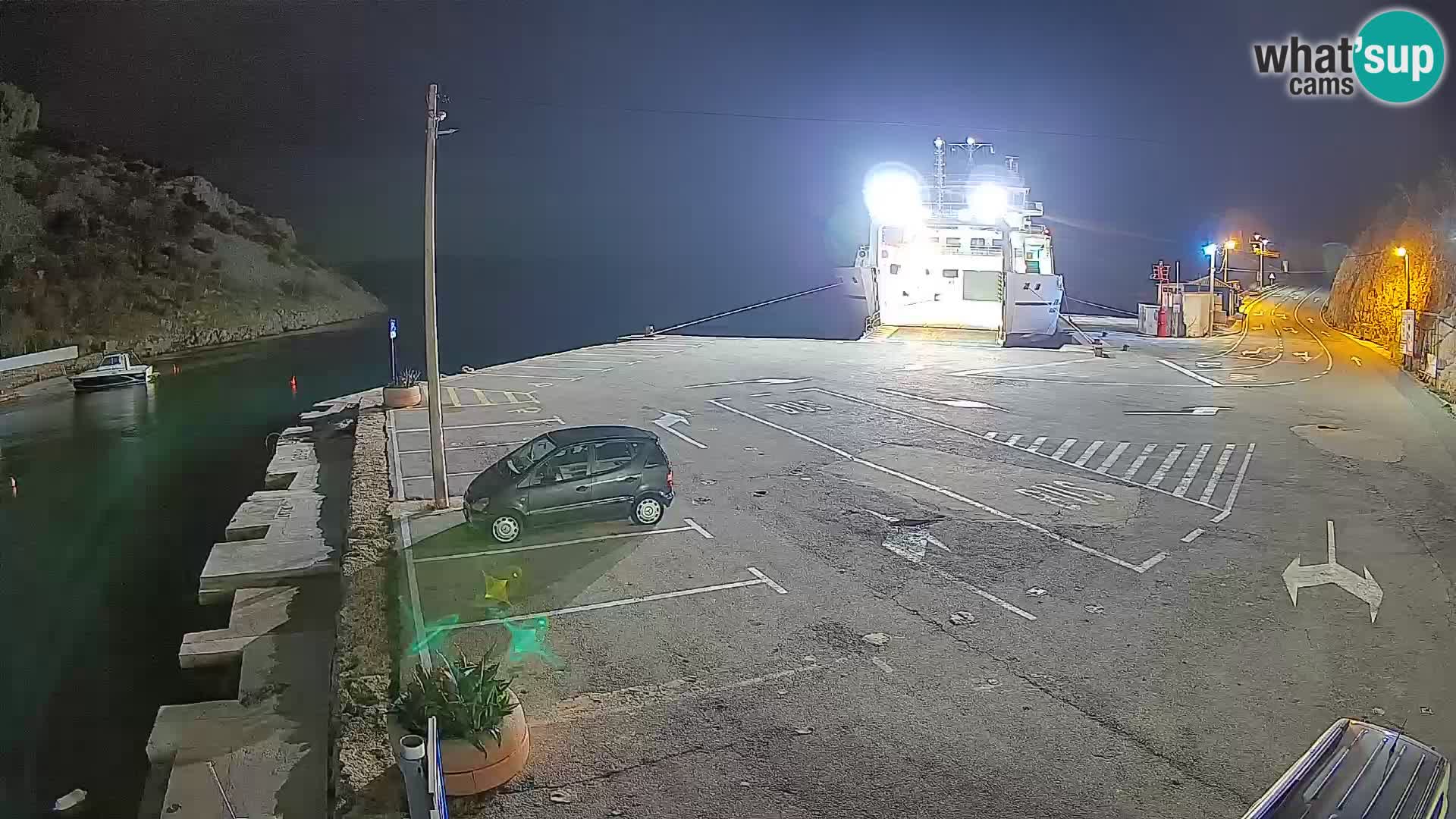 Webcam del puerto de ferris de Prizna – hacia la isla de Pag