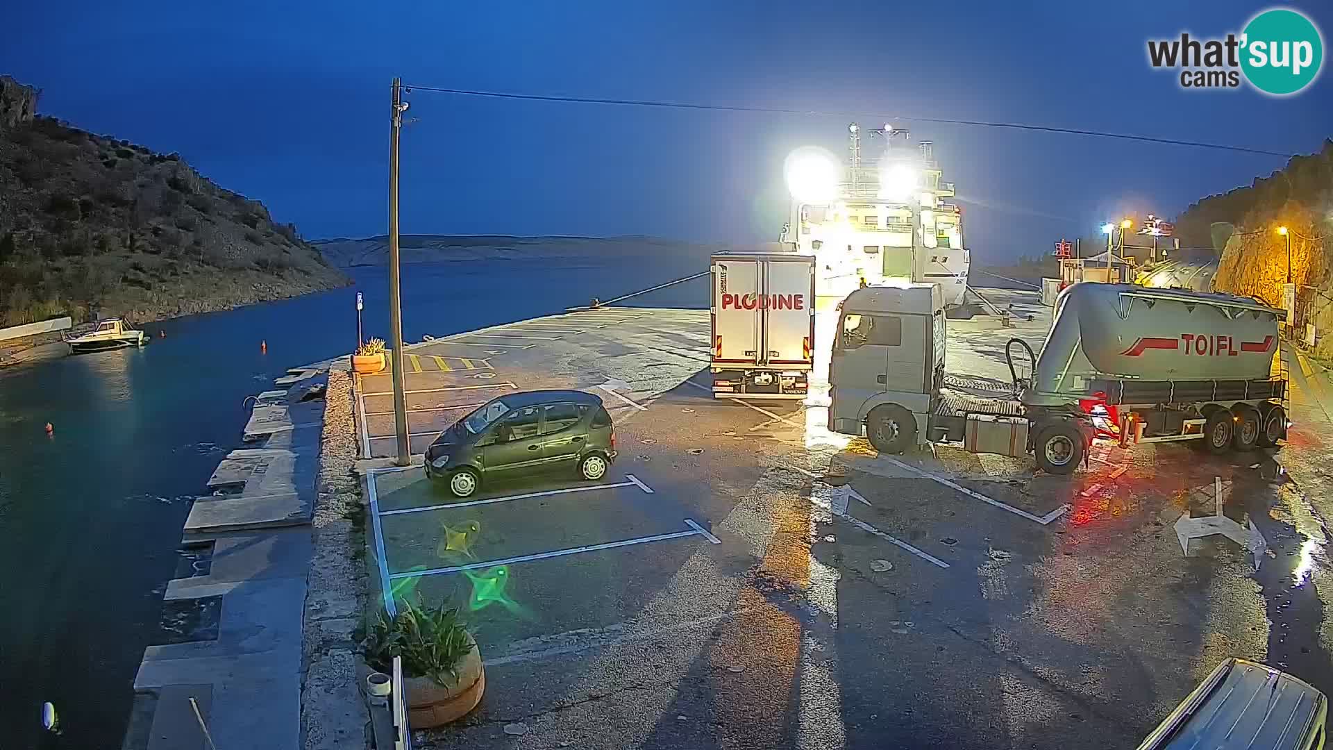 Webcam Prizna ferry port to Pag island