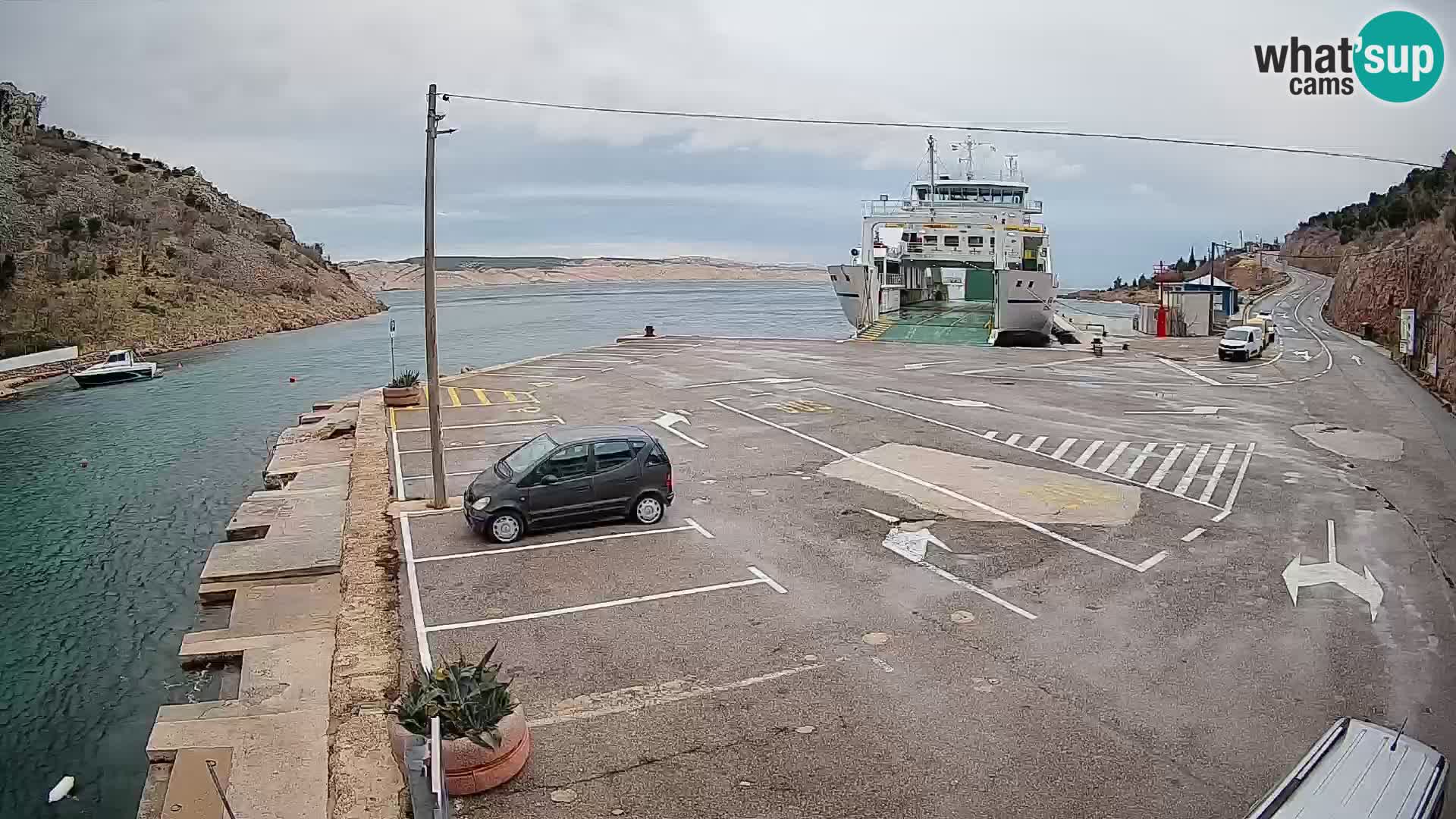 Webcam Prizna ferry port to Pag island