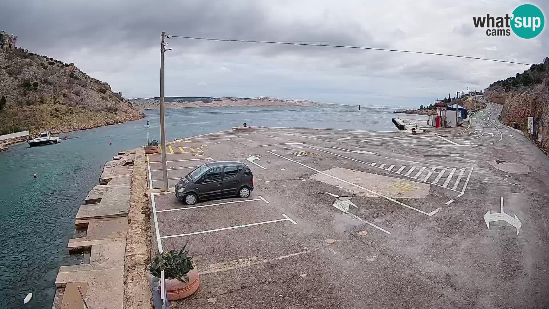 Webcam Prizna ferry port to Pag island
