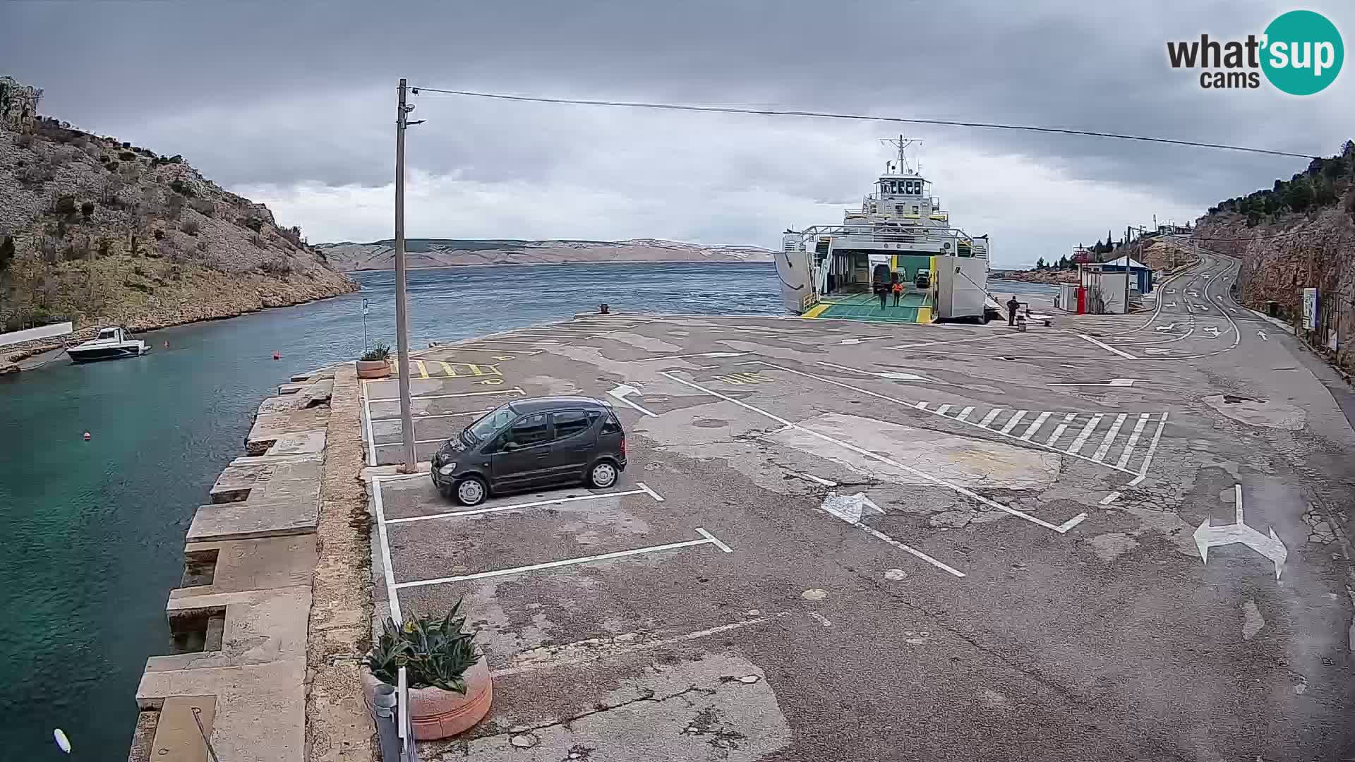 Webcam port de ferry de Prizna – vers l’île de Pag