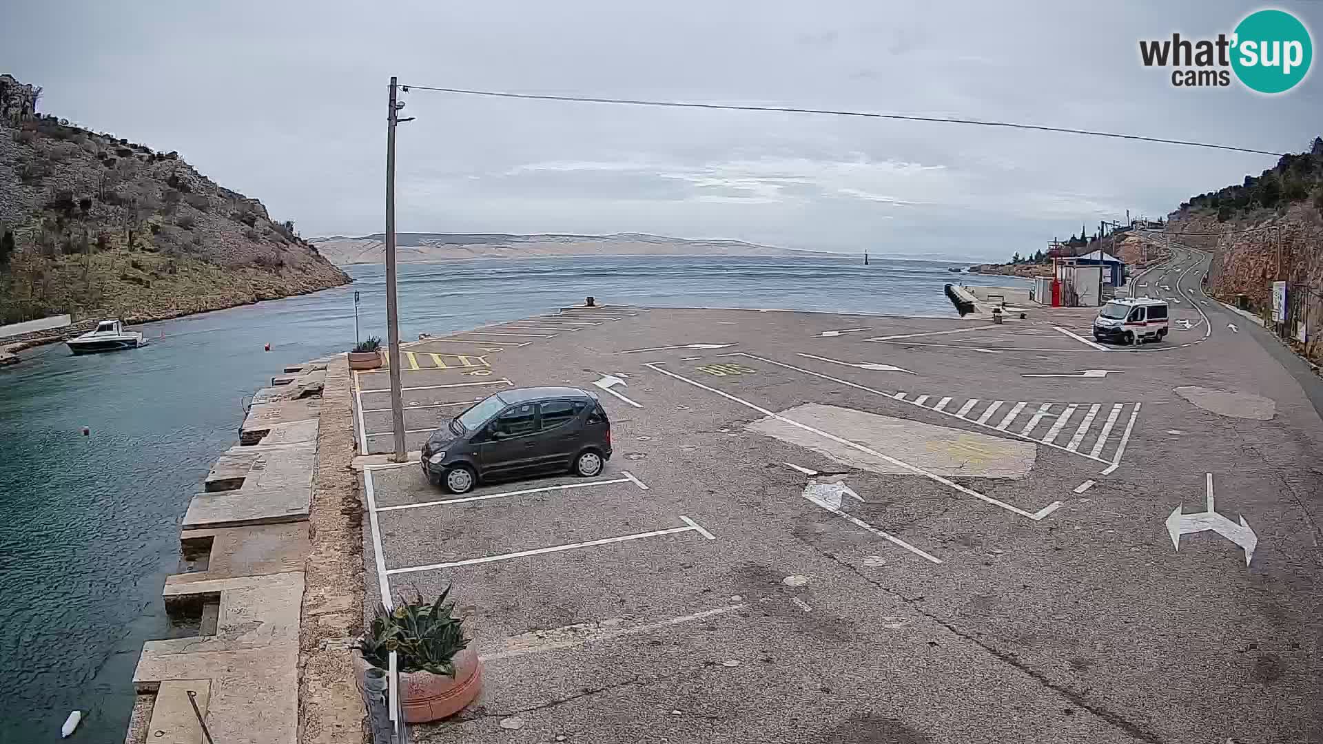 Webcam Prizna ferry port to Pag island