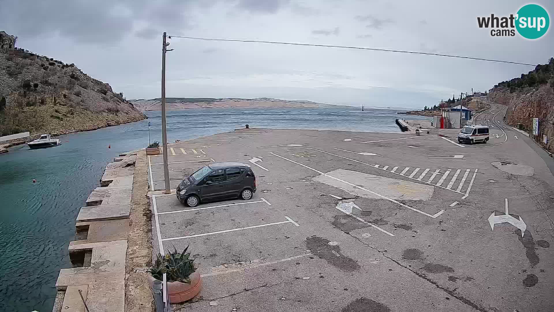 Webcam port de ferry de Prizna – vers l’île de Pag