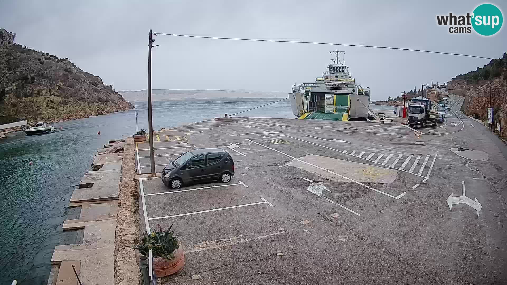 Webcam Fährhafen Prizna – zur Insel Pag