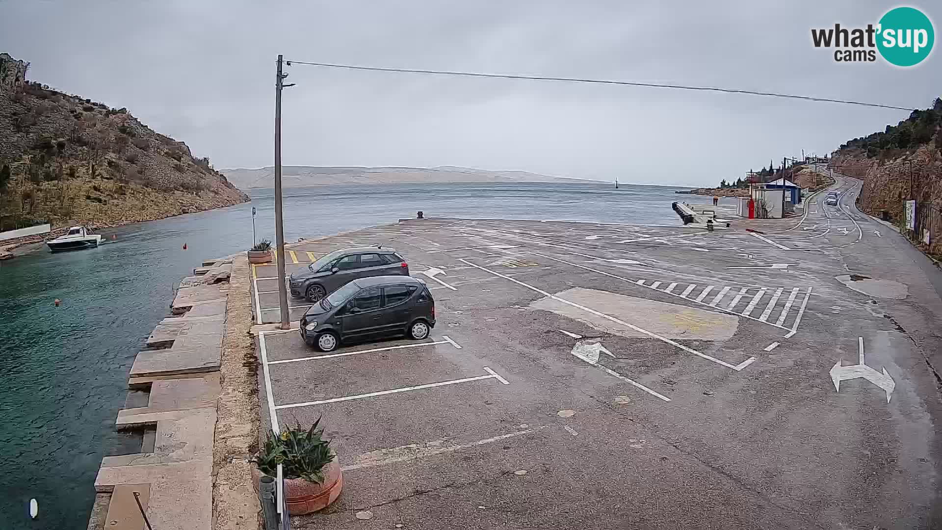 Webcam port de ferry de Prizna – vers l’île de Pag