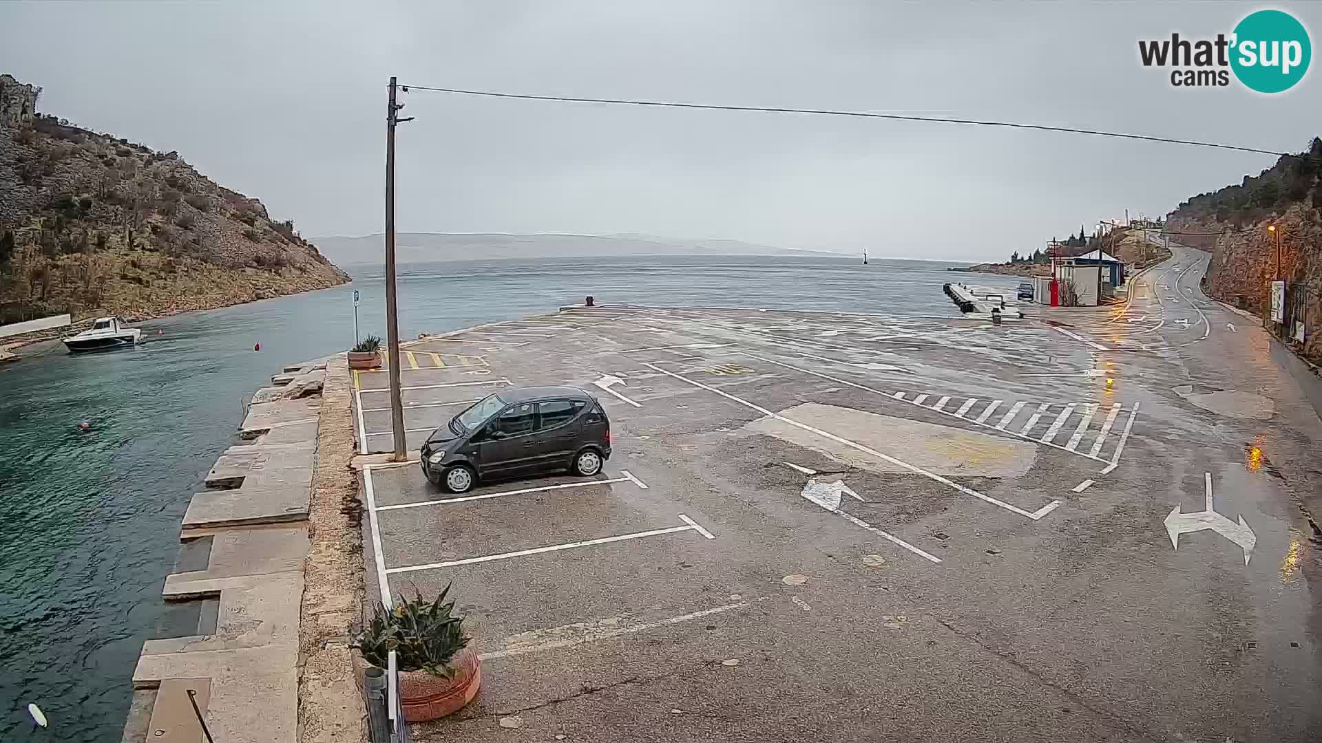 Webcam Prizna ferry port to Pag island