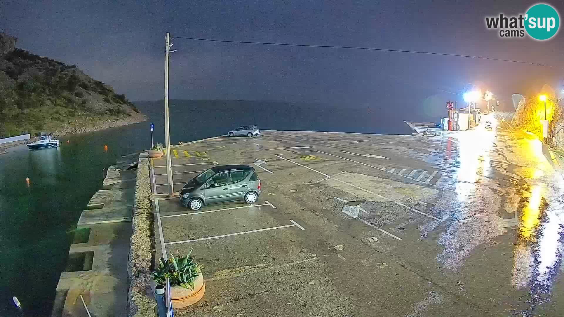 Webcam del puerto de ferris de Prizna – hacia la isla de Pag