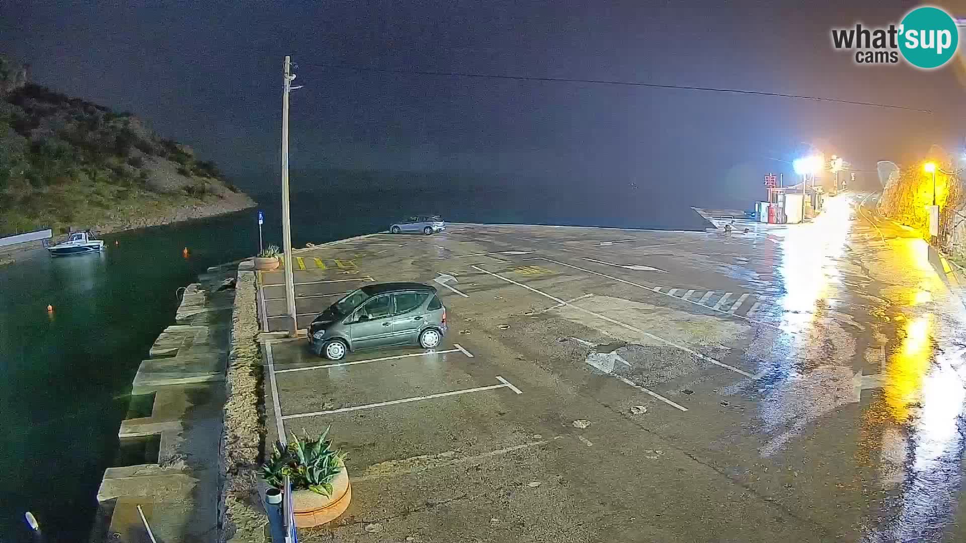 Webcam del puerto de ferris de Prizna – hacia la isla de Pag