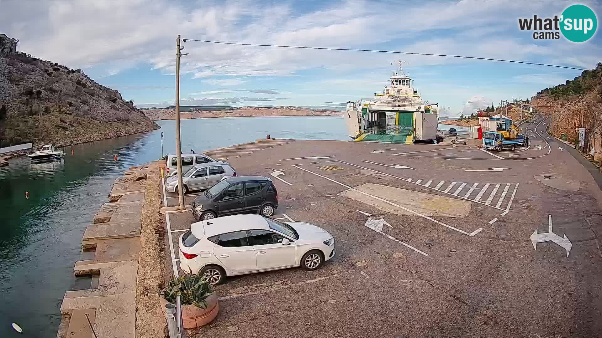 Webcam Prizna ferry port to Pag island