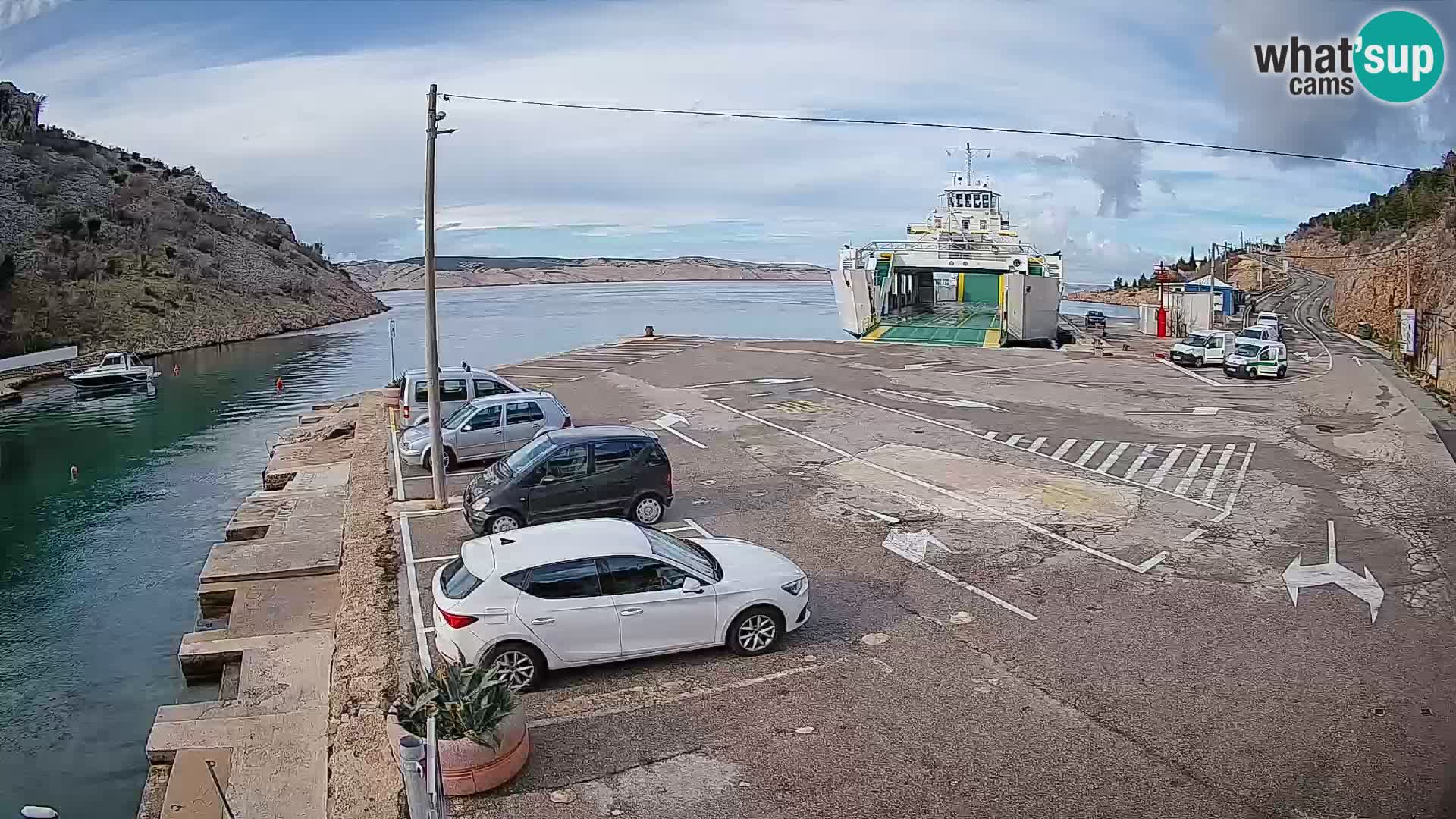 Webcam Prizna ferry port to Pag island