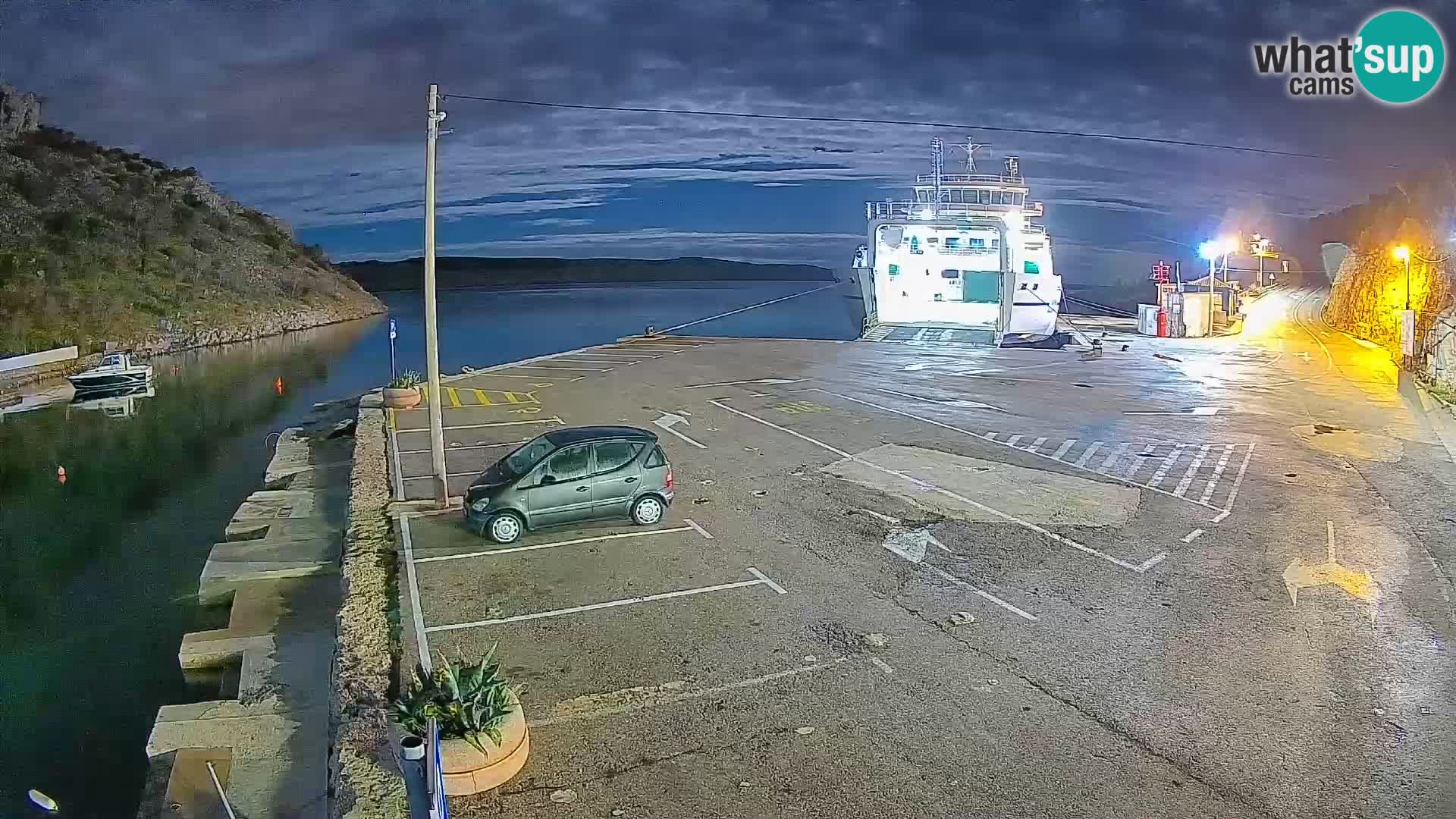 Webcam port de ferry de Prizna – vers l’île de Pag