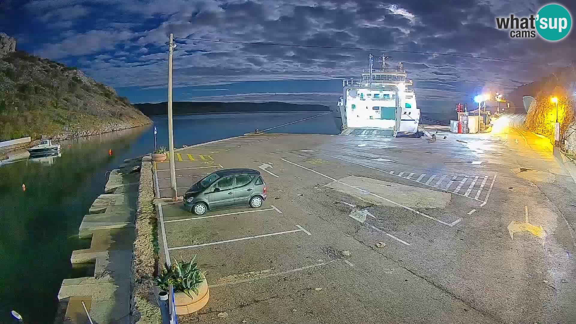 Webcam Prizna ferry port to Pag island