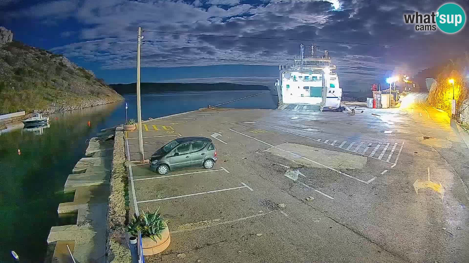 Webcam Prizna ferry port to Pag island