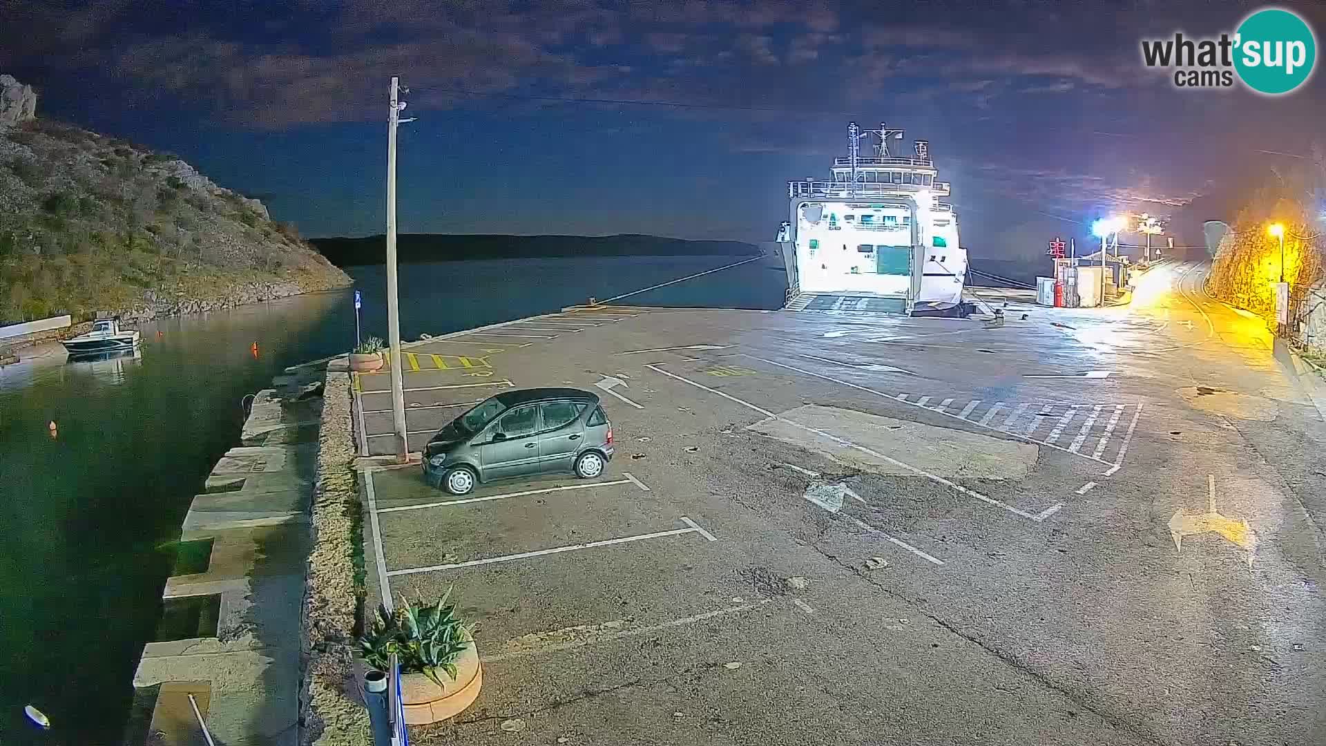 Webcam Prizna ferry port to Pag island
