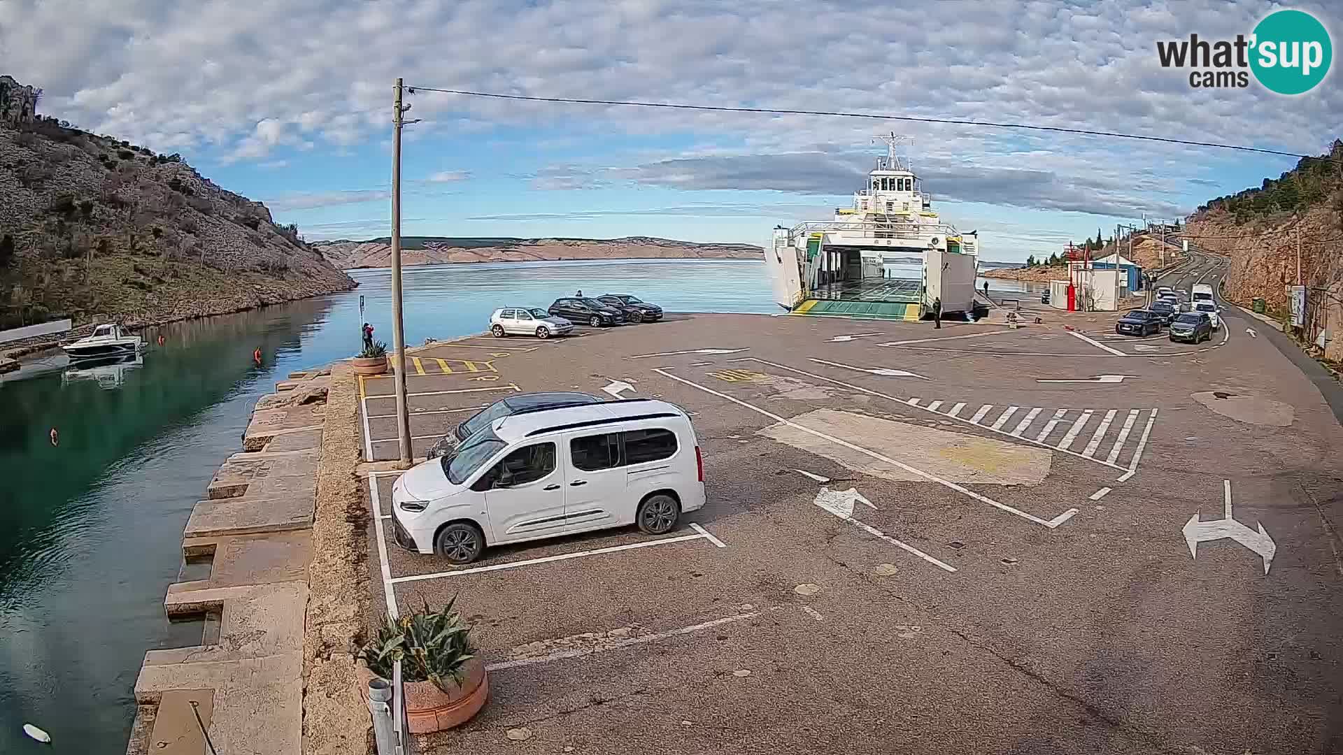 Webcam Prizna ferry port to Pag island