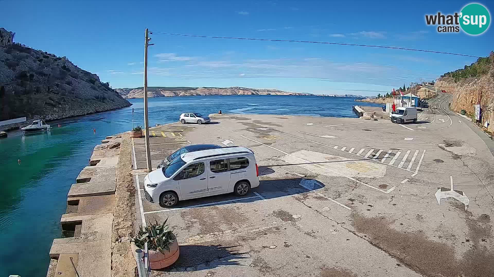 Webcam Prizna ferry port to Pag island