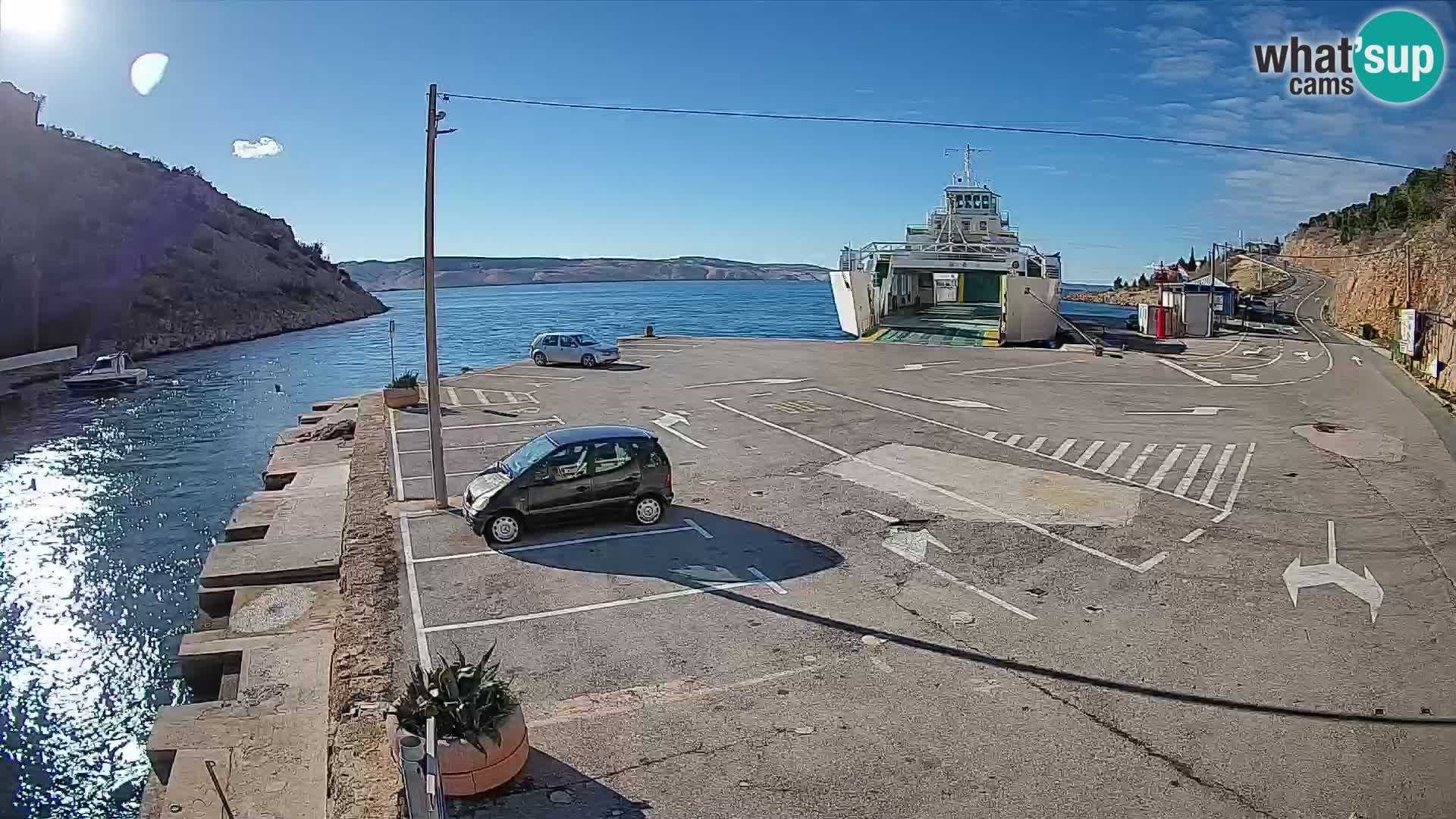 Webcam Prizna ferry port to Pag island
