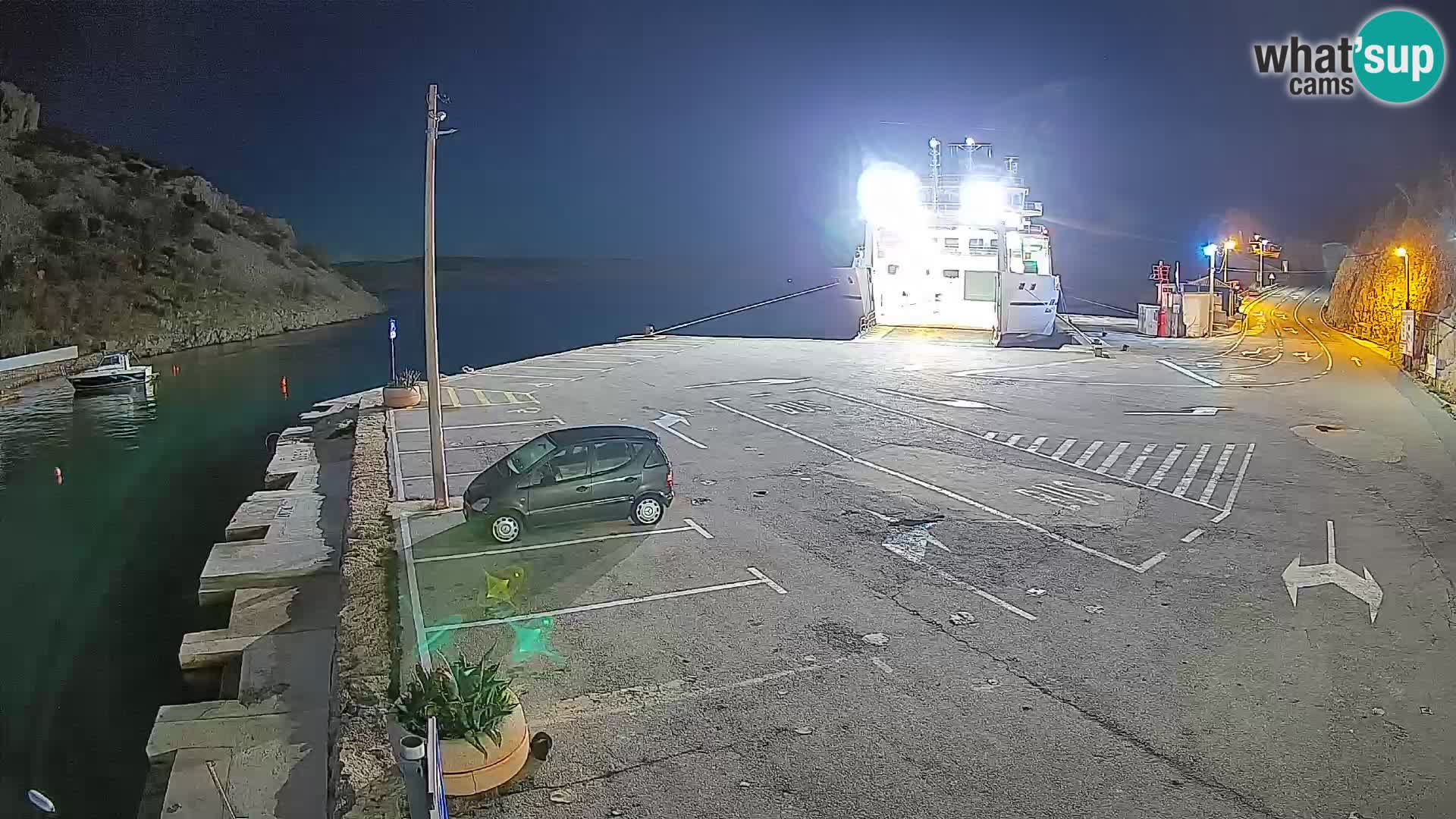 Webcam del puerto de ferris de Prizna – hacia la isla de Pag
