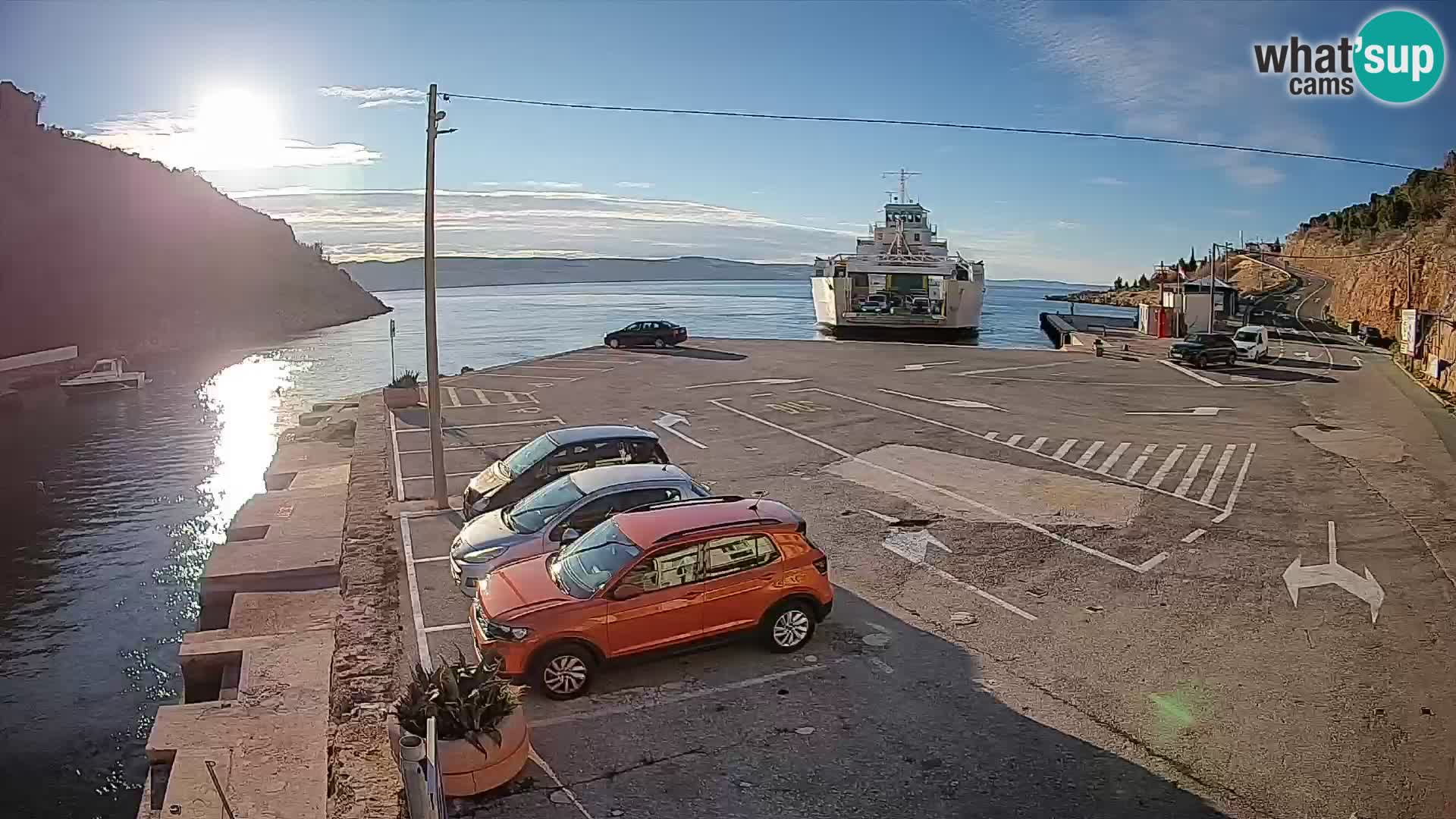 Webcam Prizna ferry port to Pag island