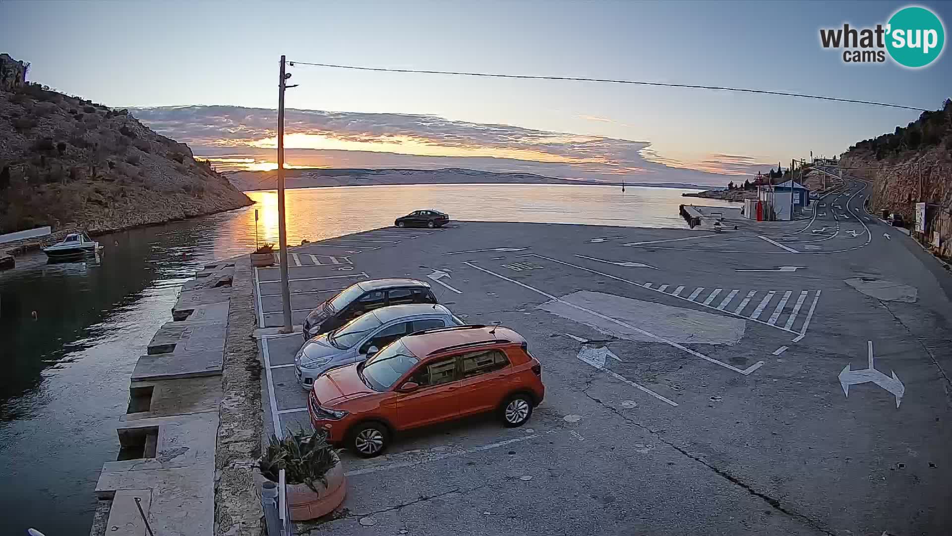 Webcam Prizna ferry port to Pag island