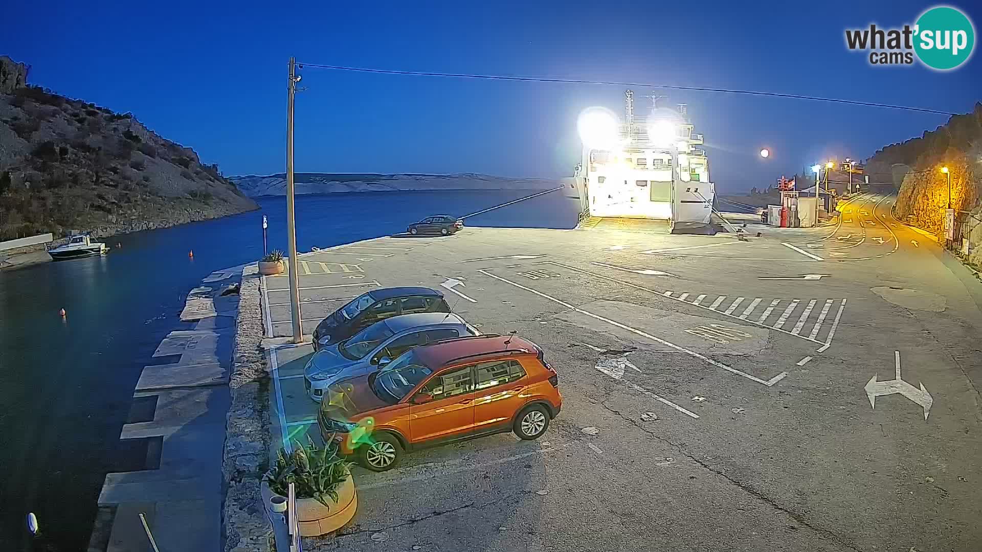Webcam Prizna ferry port to Pag island