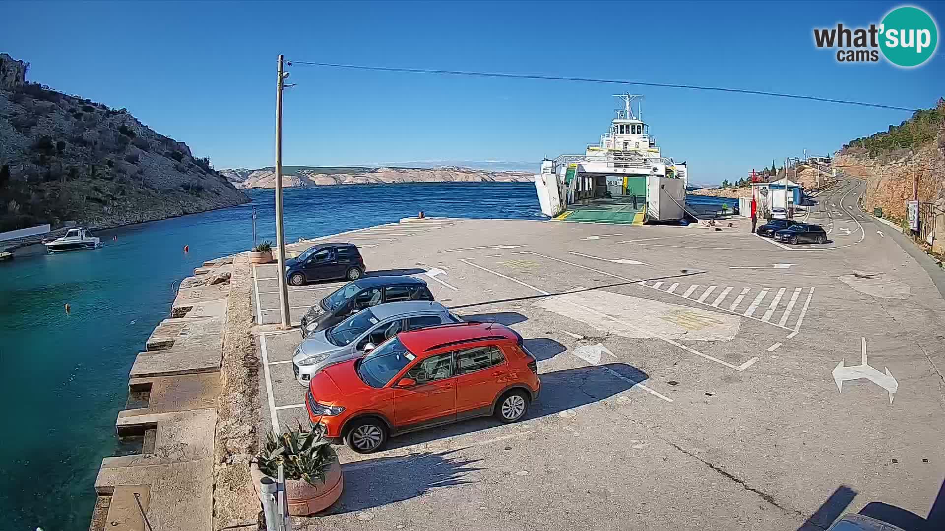 Webcam Prizna ferry port to Pag island