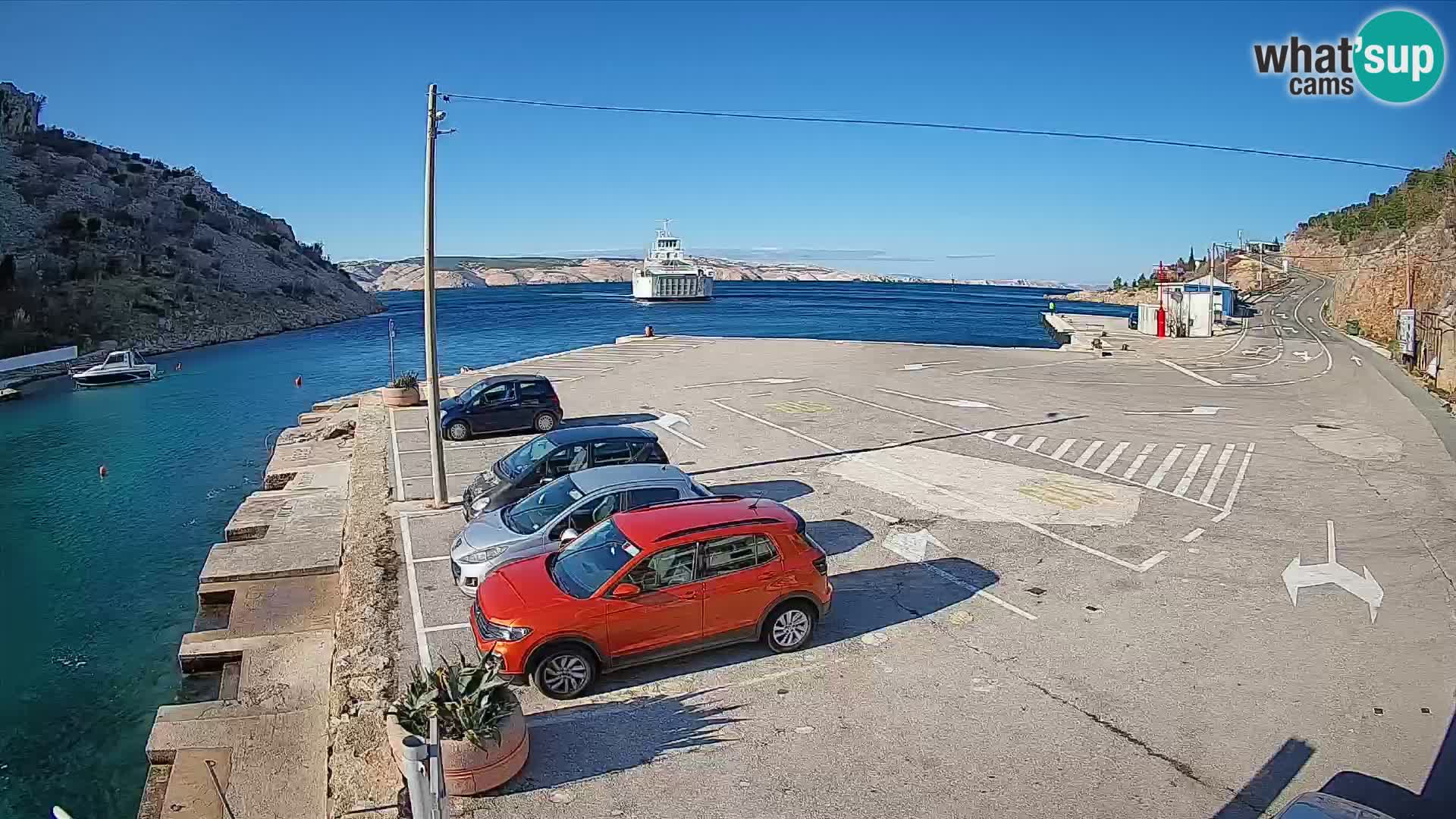 Webcam Prizna ferry port to Pag island