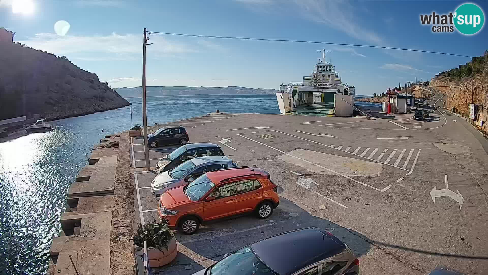 Webcam port de ferry de Prizna – vers l’île de Pag