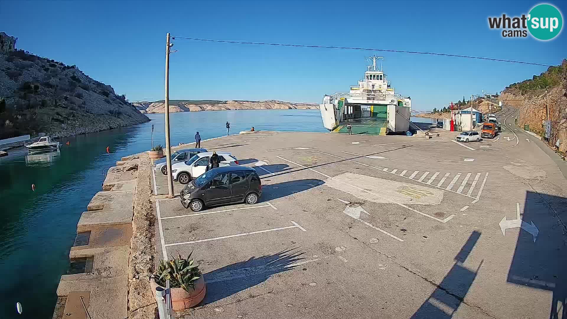 Webcam Prizna ferry port to Pag island