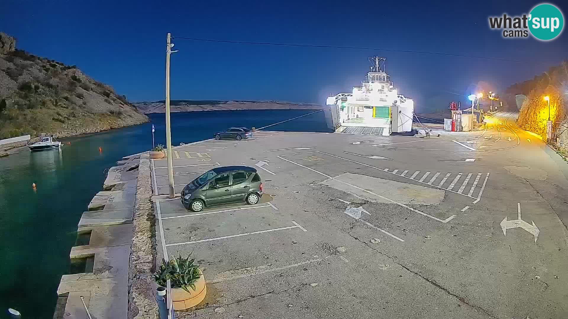 Webcam Prizna ferry port to Pag island