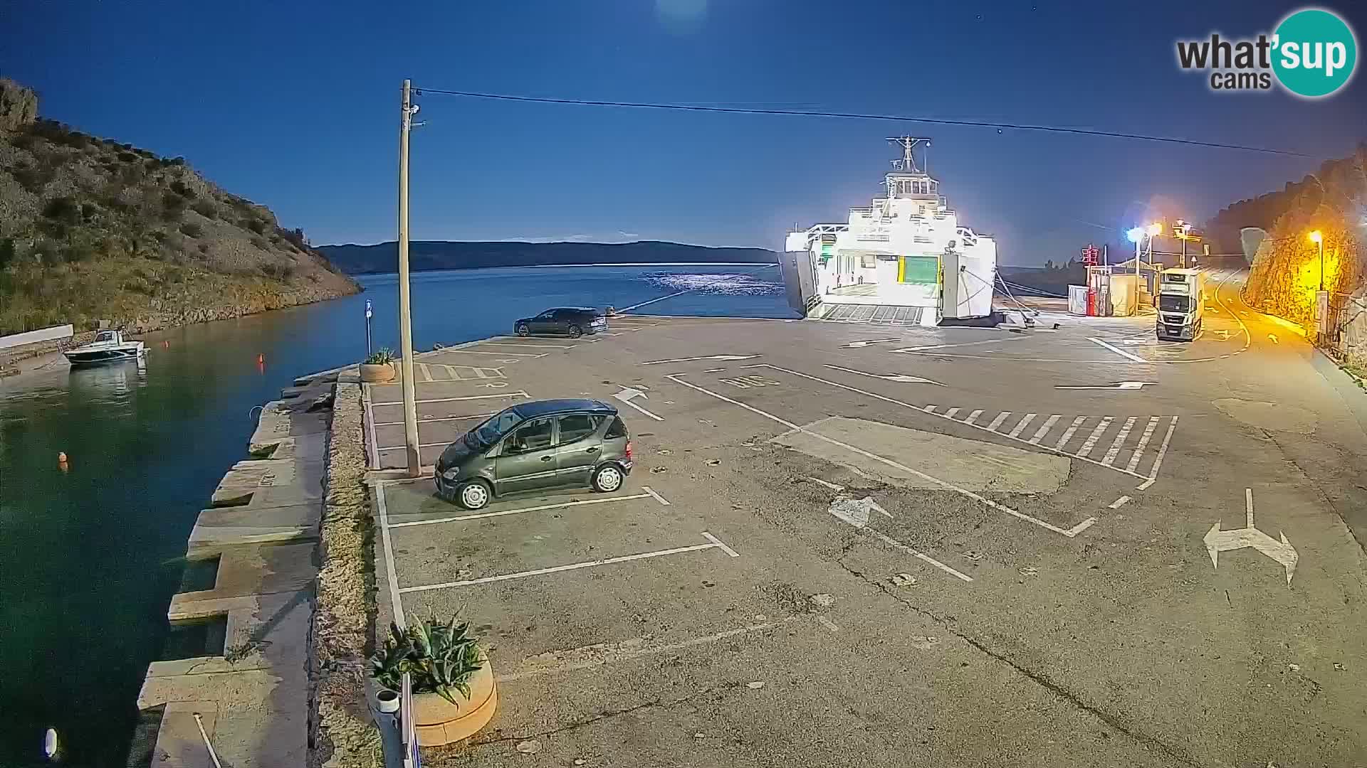 Webcam Prizna ferry port to Pag island