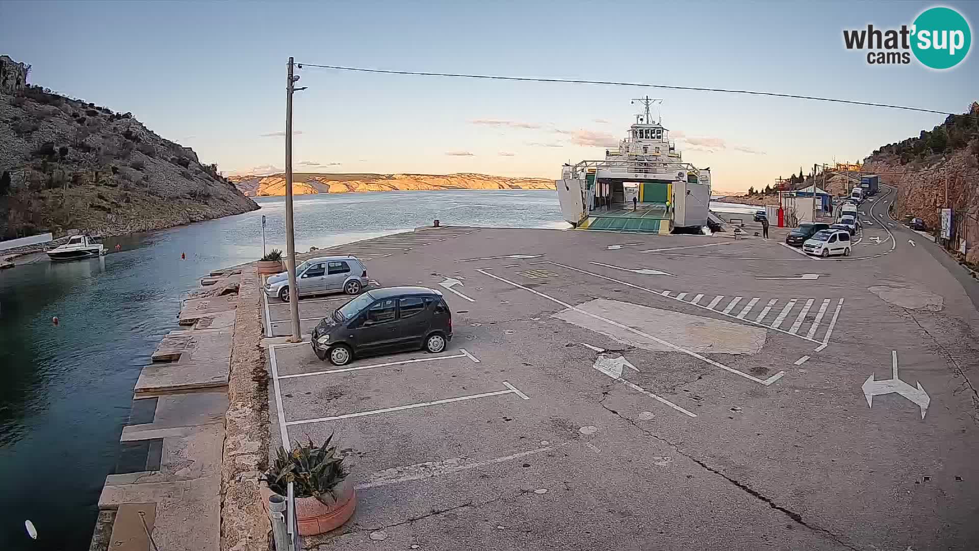 Webcam porto traghetti di Prizna – per l’isola di Pag