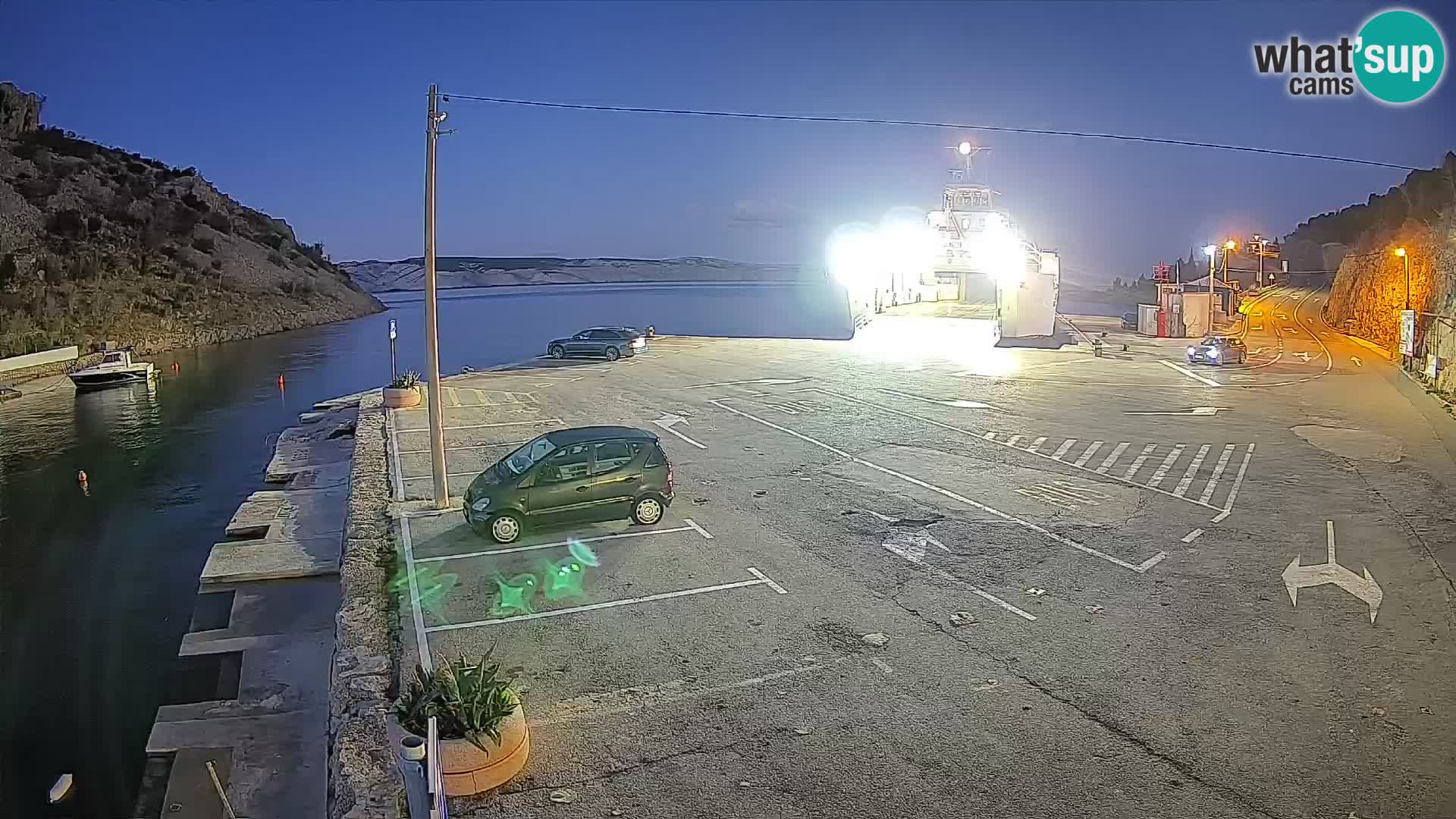 Webcam port de ferry de Prizna – vers l’île de Pag