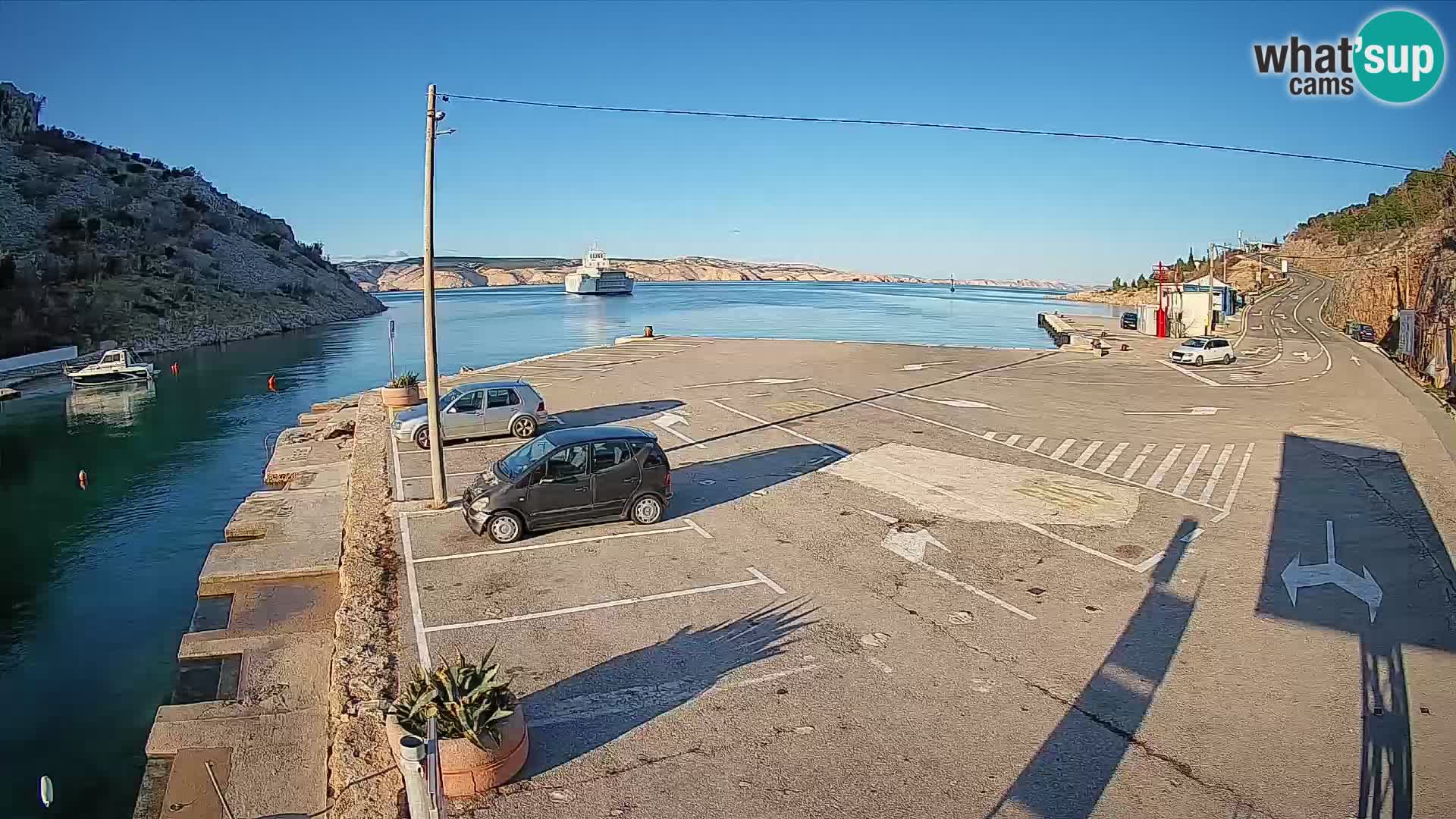 Webcam port de ferry de Prizna – vers l’île de Pag