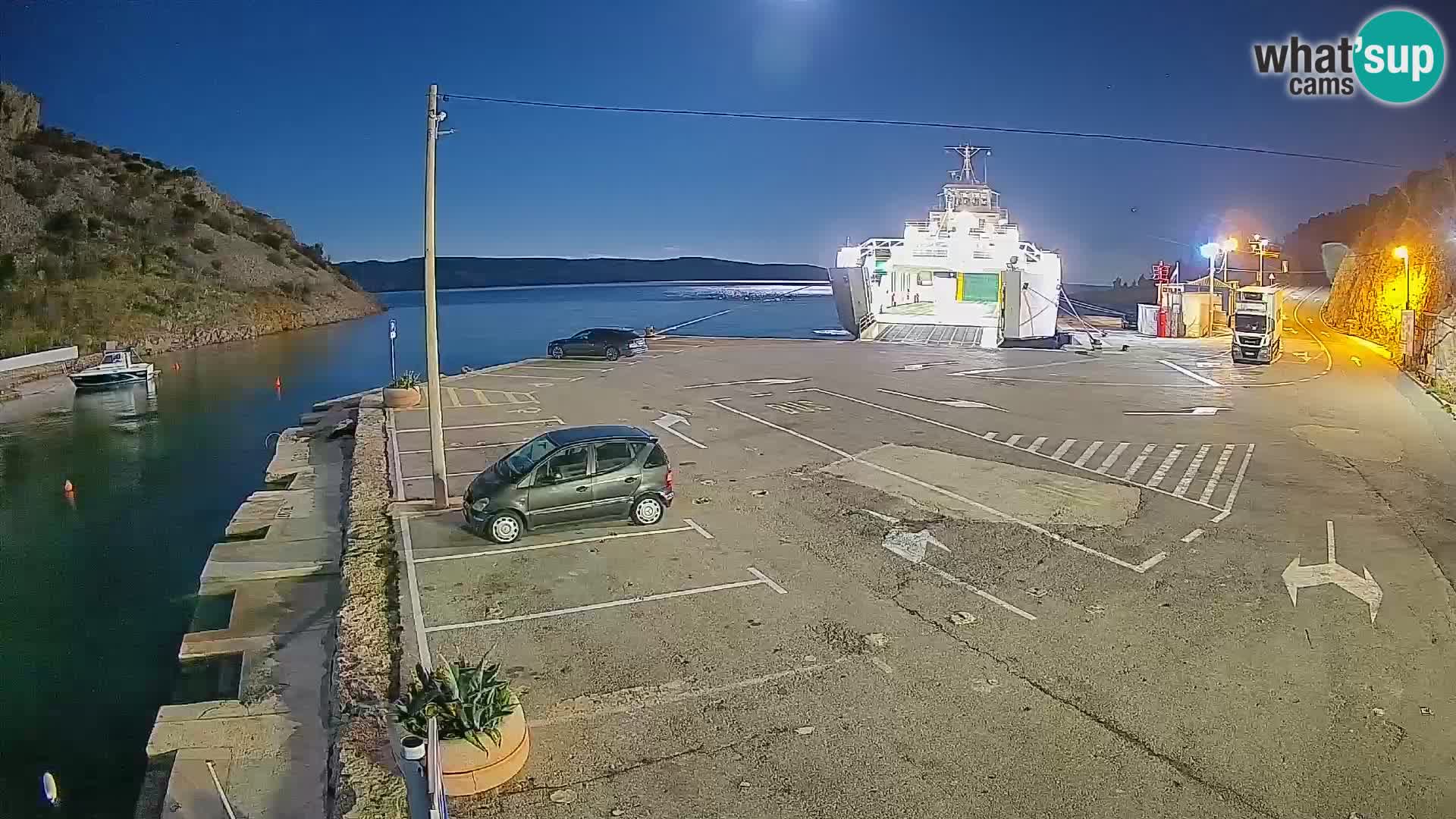 Webcam Prizna ferry port to Pag island