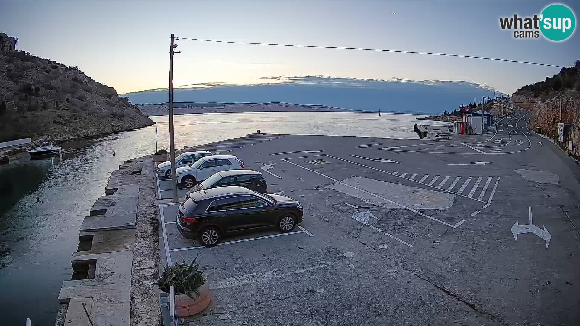 Webcam Prizna ferry port to Pag island