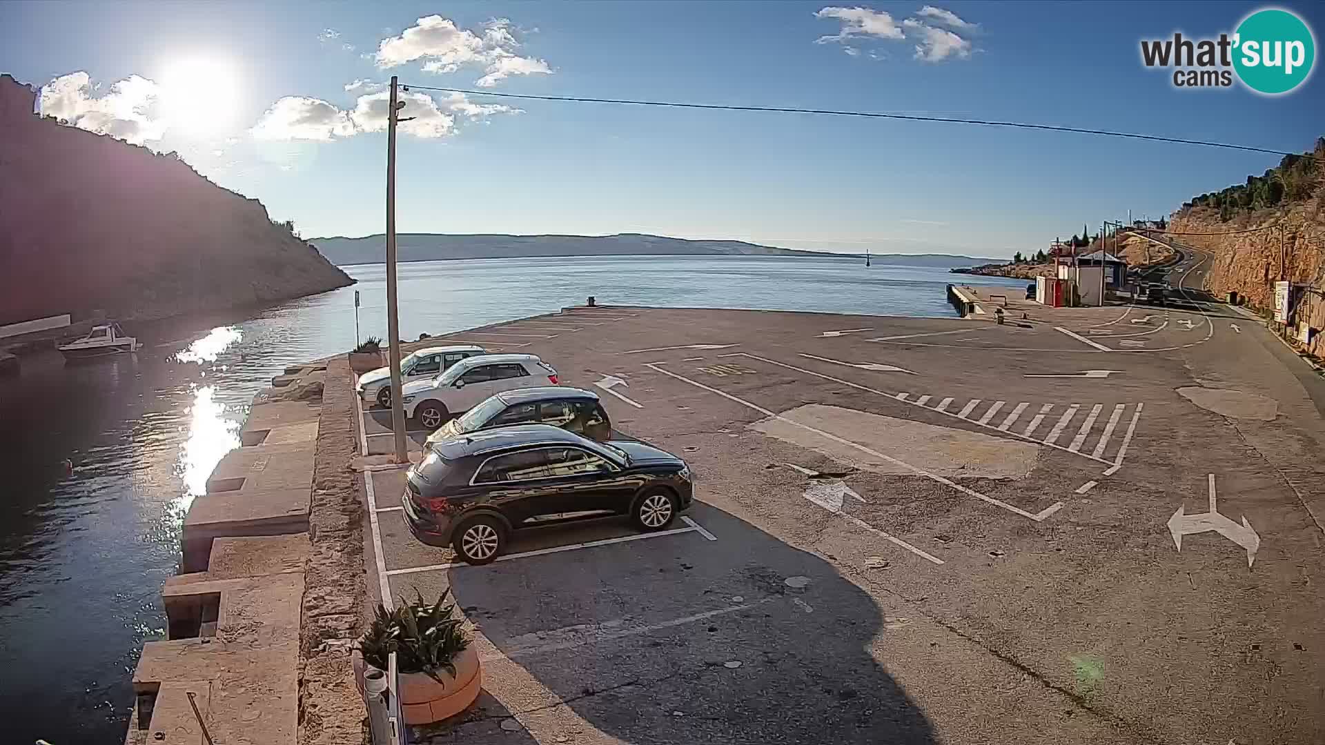 Webcam del puerto de ferris de Prizna – hacia la isla de Pag