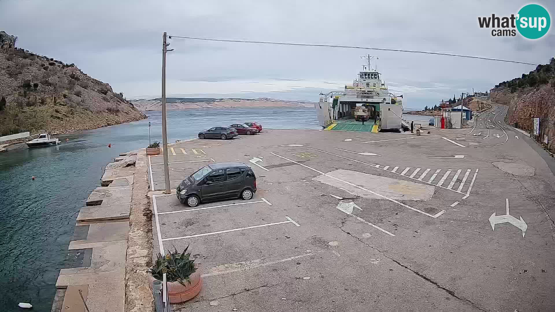 Webcam port de ferry de Prizna – vers l’île de Pag
