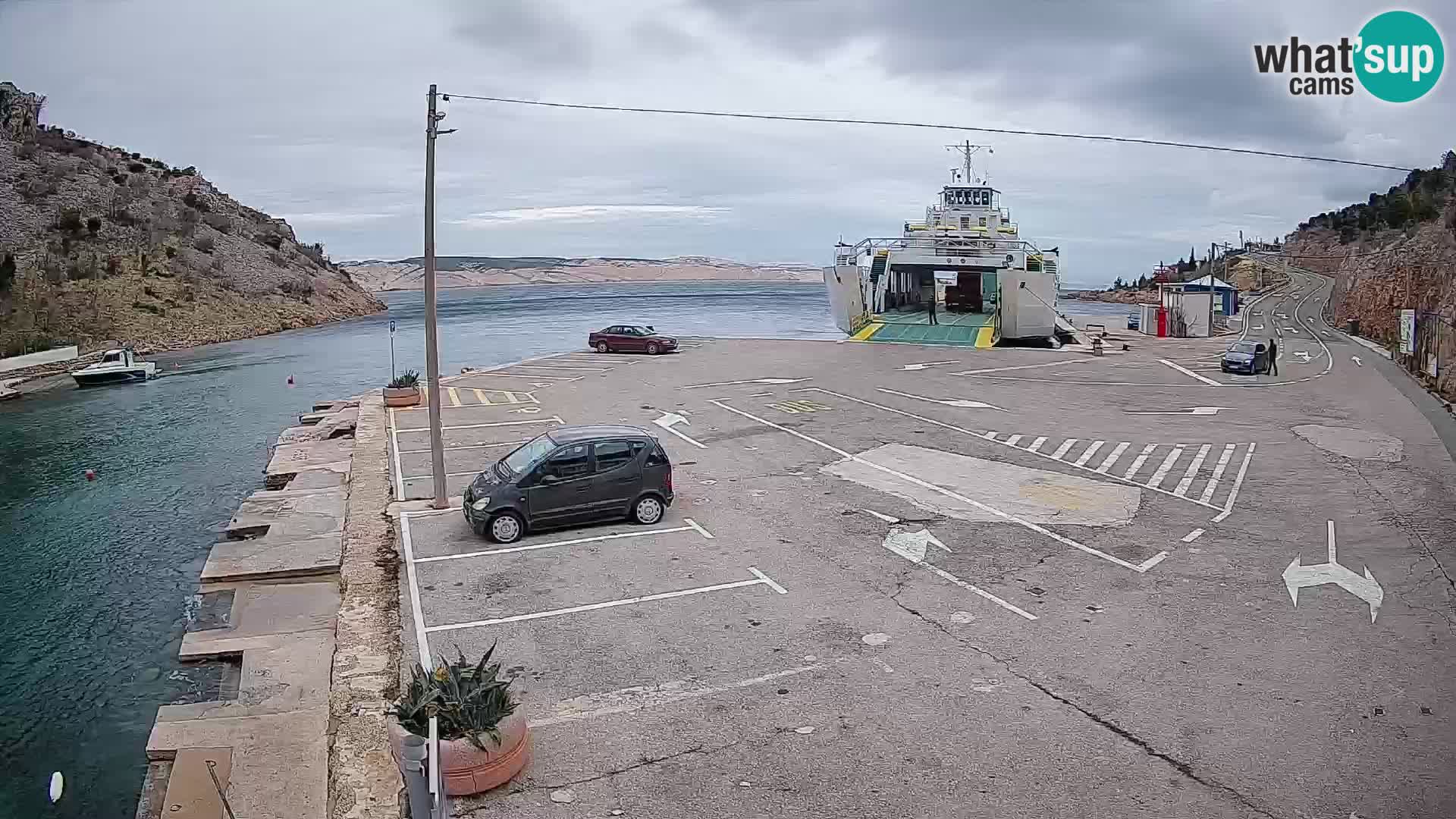 Webcam Prizna ferry port to Pag island