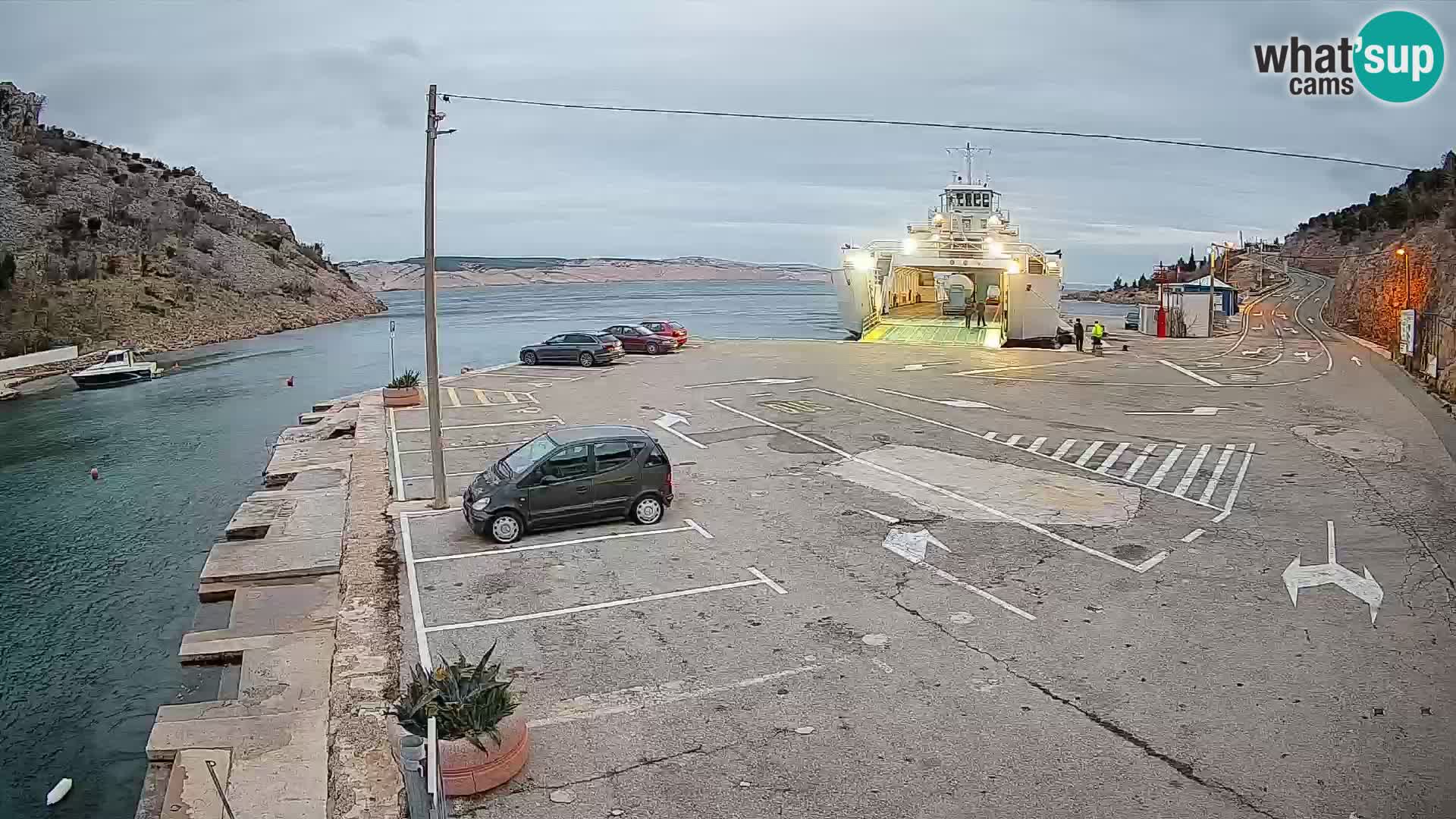 Webcam porto traghetti di Prizna – per l’isola di Pag