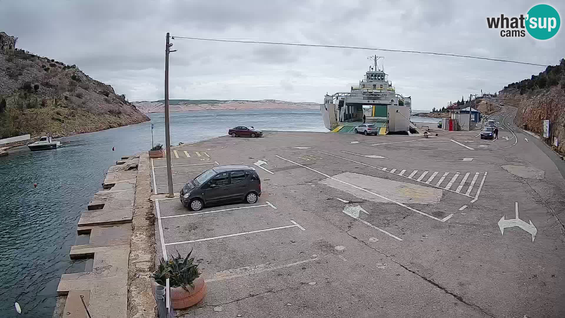 Webcam port de ferry de Prizna – vers l’île de Pag