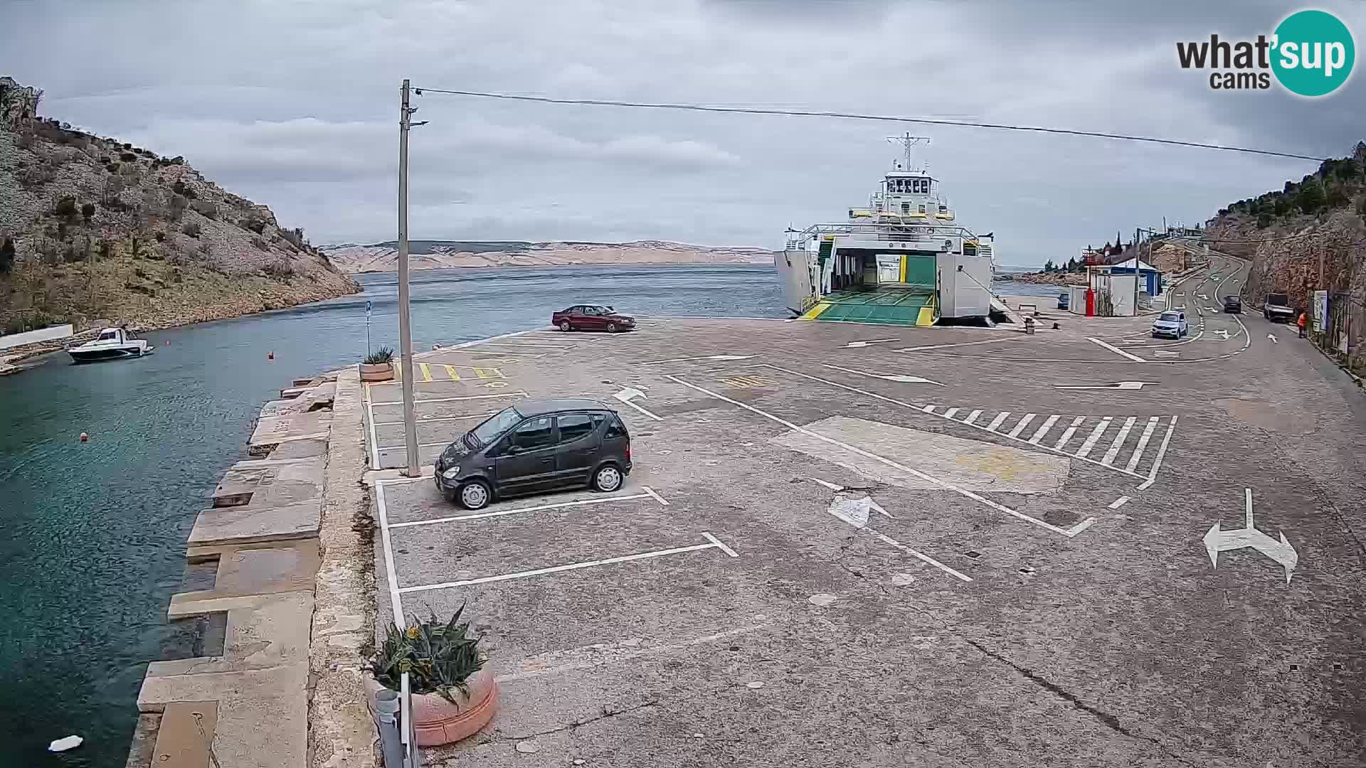 Webcam Prizna ferry port to Pag island