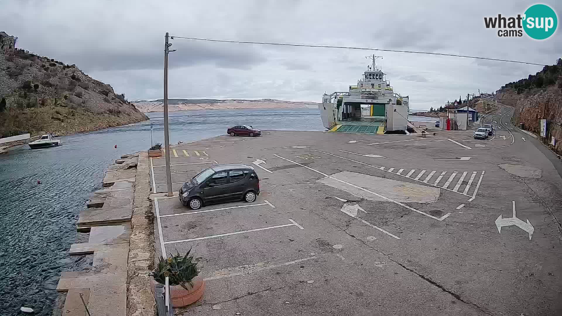 Webcam port de ferry de Prizna – vers l’île de Pag