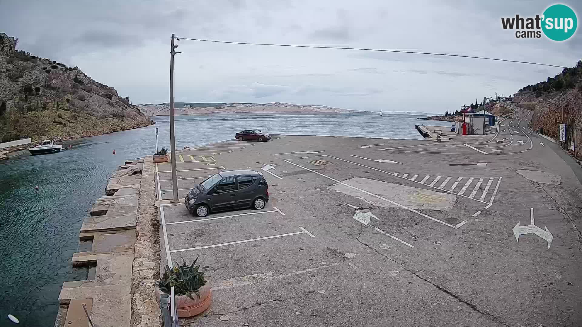 Webcam Prizna ferry port to Pag island