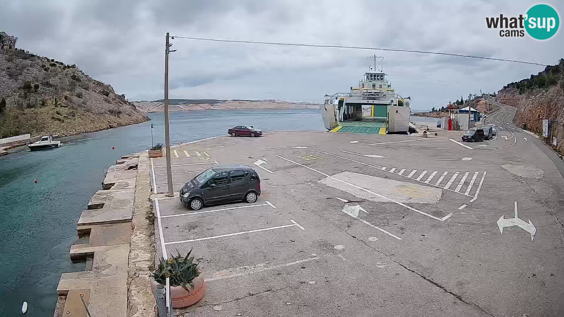 Webcam port de ferry de Prizna – vers l’île de Pag