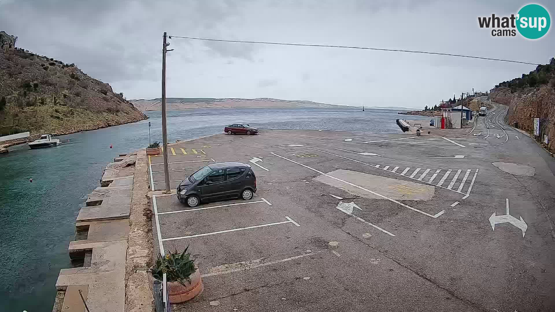 Webcam port de ferry de Prizna – vers l’île de Pag