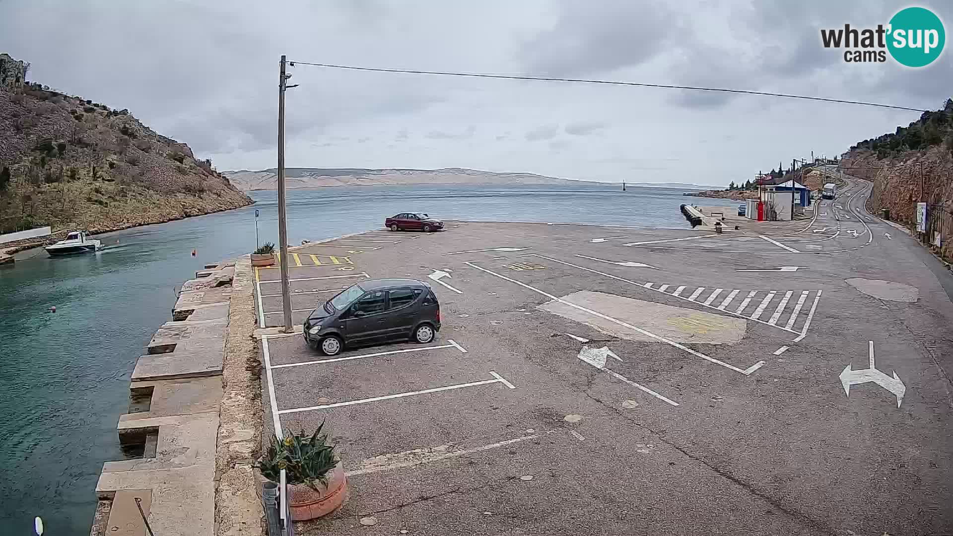 Webcam Prizna ferry port to Pag island