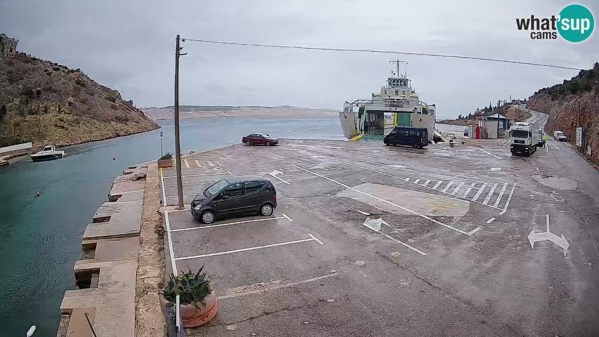 Webcam Prizna ferry port to Pag island