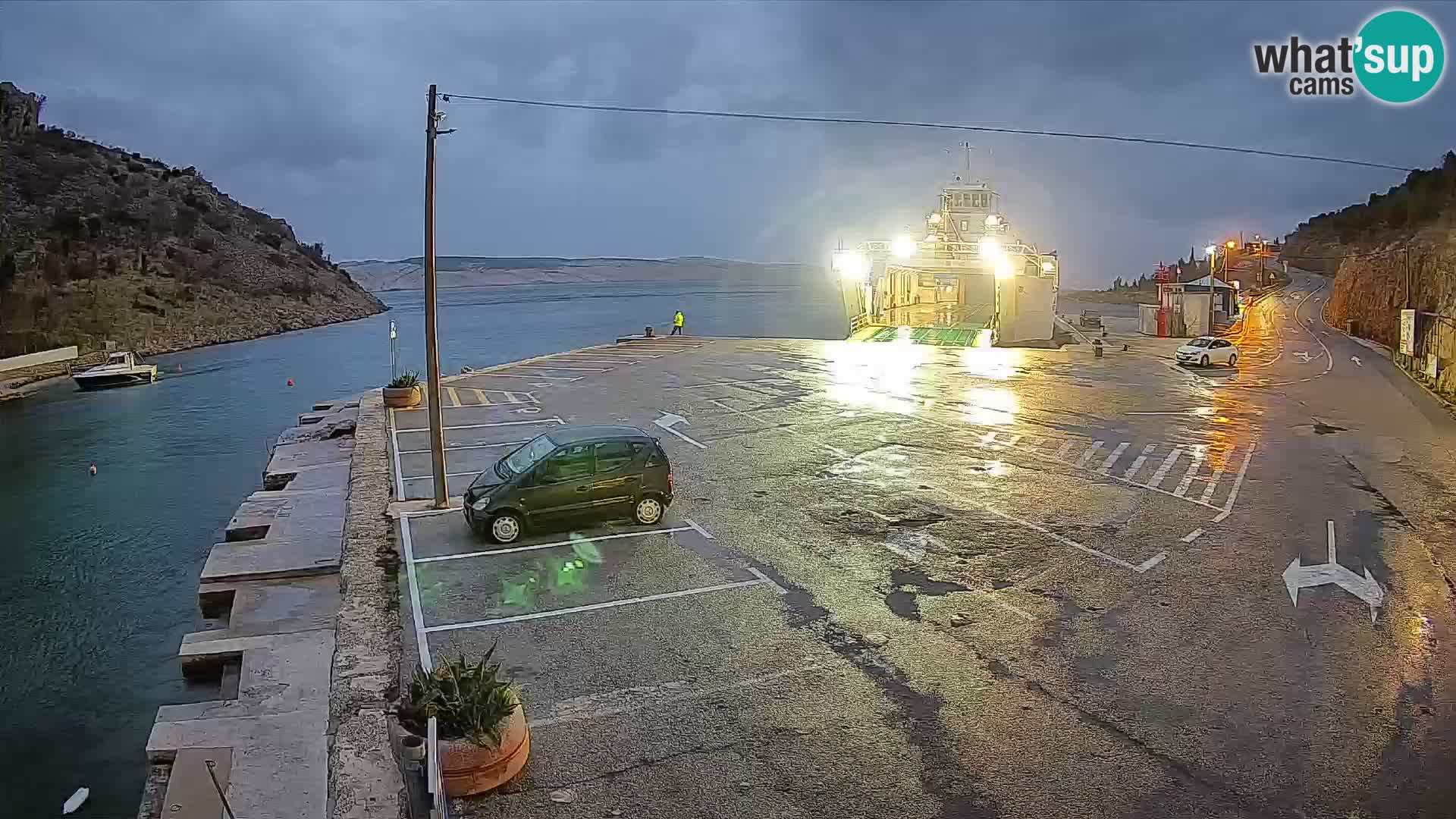 Webcam Prizna ferry port to Pag island