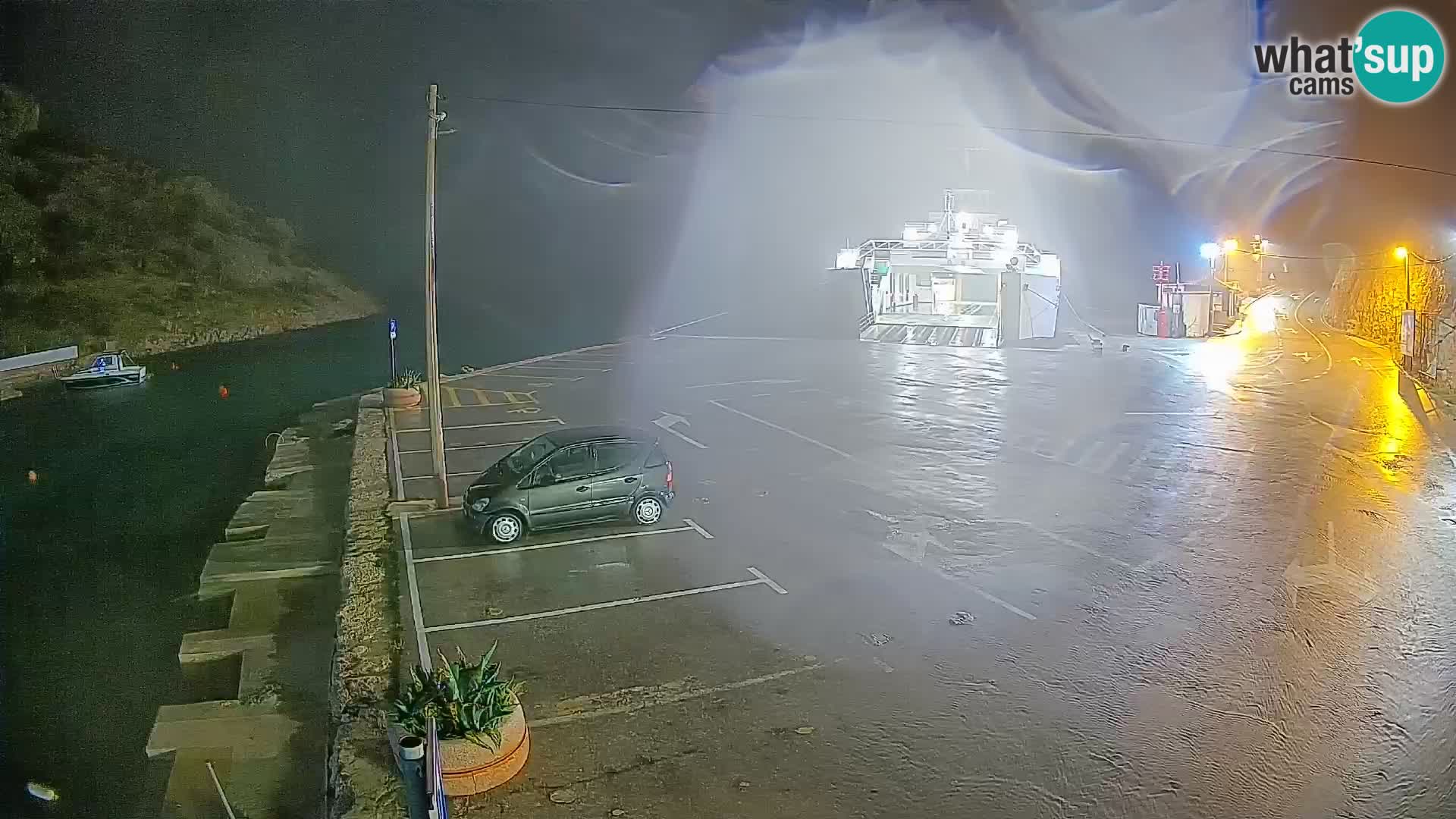 Webcam Prizna ferry port to Pag island